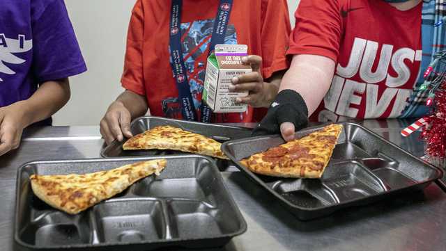 USDA updates rules for school meals, limit added sugars for 1st time - Vimarsana News