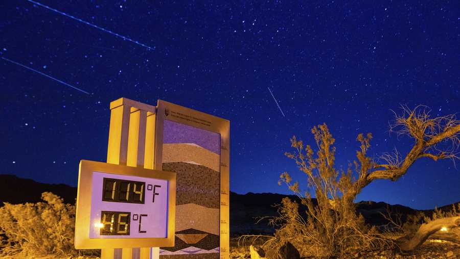 Tourists still flock to Death Valley amid extreme heat