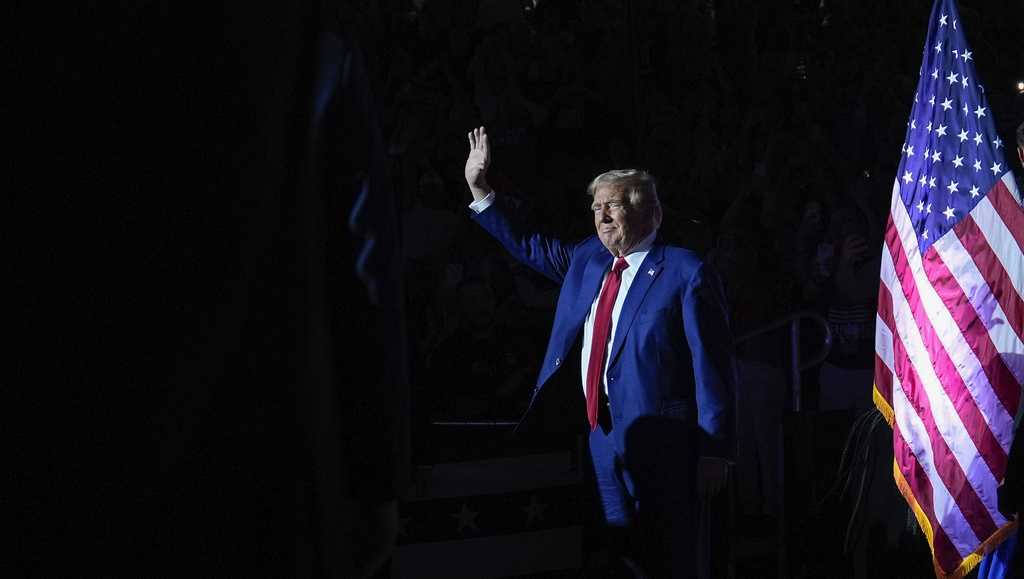 Trump Hosts Rally in Flint After Threat