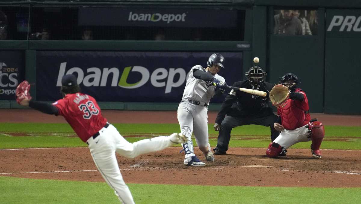 New York Yankees defeat Cleveland, advance to World Series