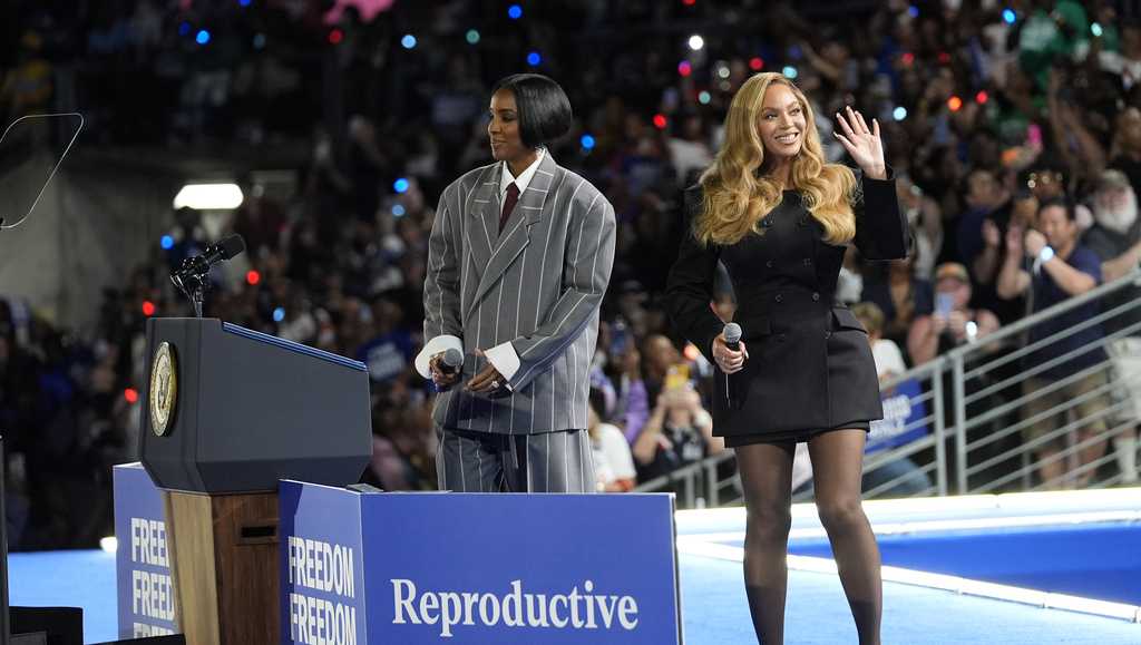 Beyoncé Endorses Kamala Harris at Texas Rally