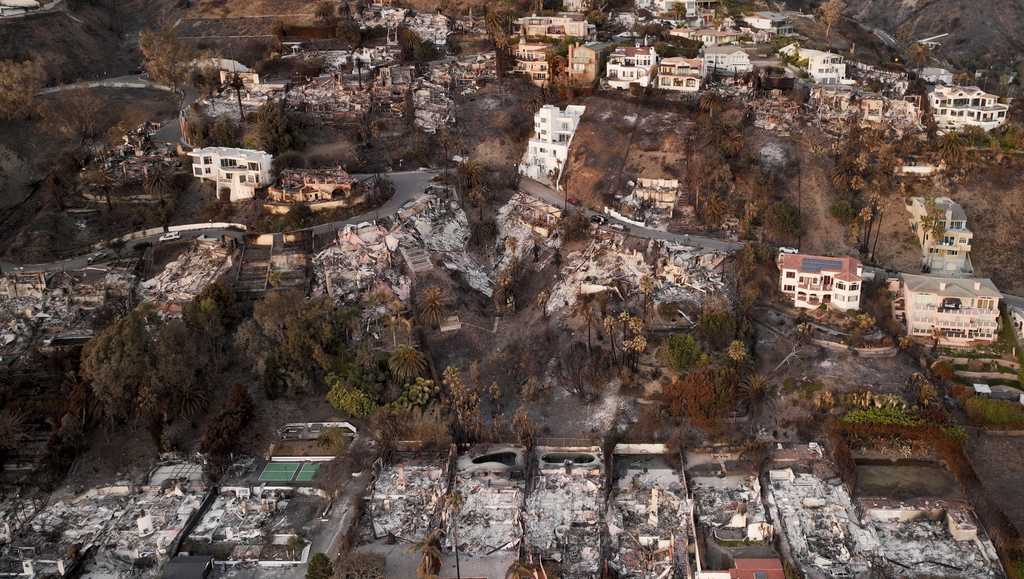 Los Angeles fires burn largest urban area in California in at least 40 ...