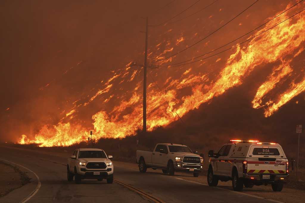 Hughes Fire prompts evacuations near Los Angeles