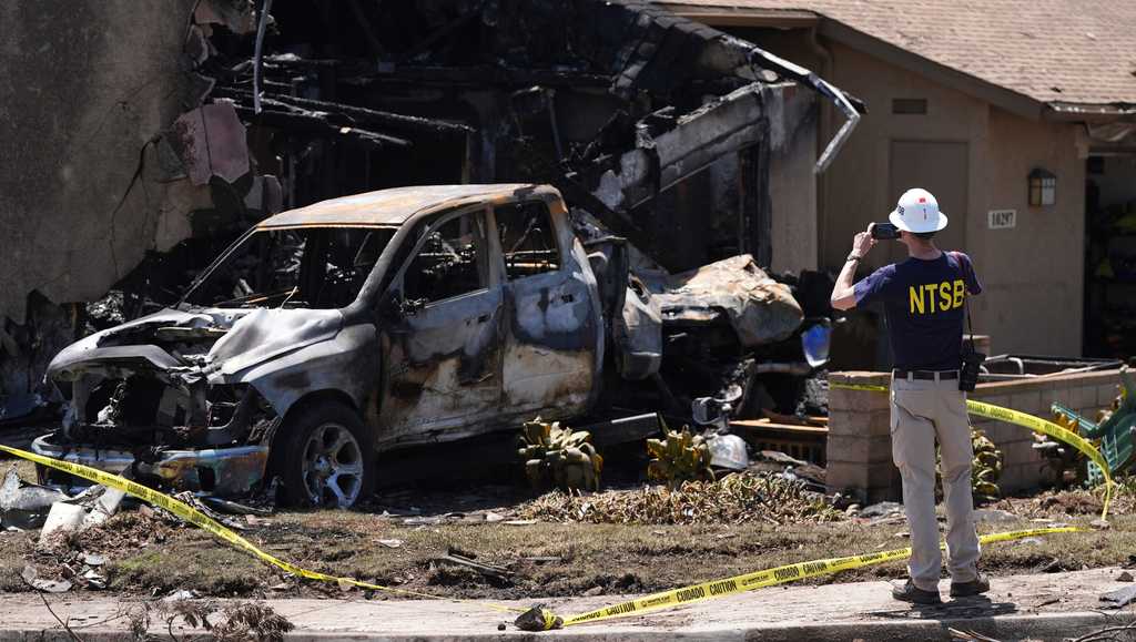 NTSB Reports Inoperative Runway Lights Factor in Fatal San Diego Plane Crash