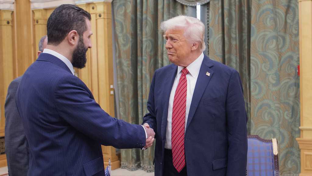 Trump Ends Most US Sanctions on Syria, Assad Sanctions Remain
