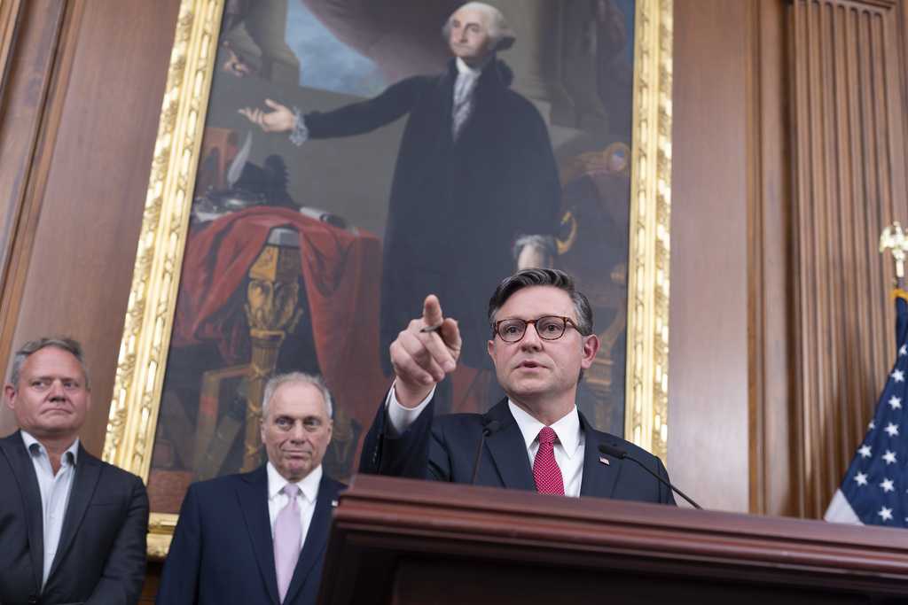 House back to work as GOP leaders try to win over holdouts on Trump's tax bill