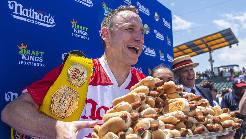 Joey Chestnut Returns Nathan's Hot Dog Contest Coney Island