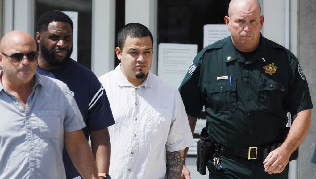 Kilmar Abrego Garcia surrenders to ICE, faces possible deportation