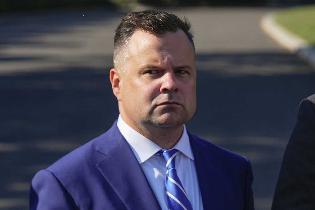 Trump’s new acting intel chief Bill Pulte arrives early, eyes firing hundreds