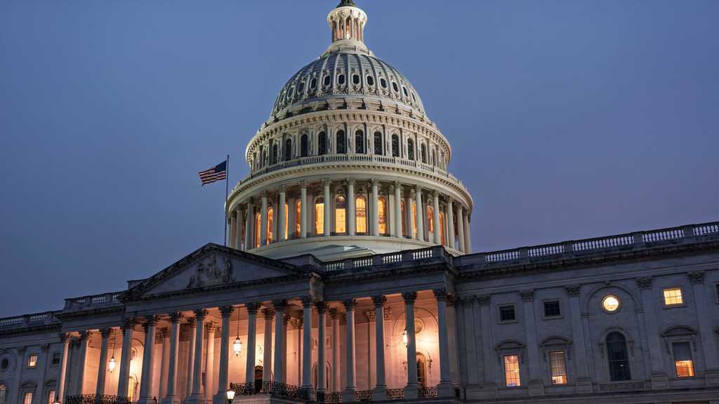 US Government Shutdown Begins, Nearly 4 Million Employees Affected Amid Funding Deadlock