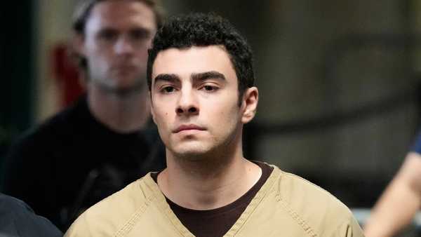 Luigi Mangione is escorted into Manhattan state court in New York, Sept. 16, 2025.