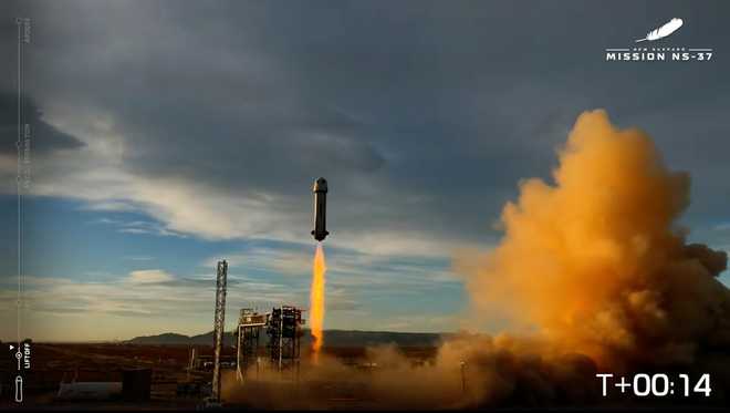This image provided by Blue Origin shows Blue Origin rocket lifts off on Saturday, Dec. 20, 2025 in West Texas.  (Blue Origin via AP)