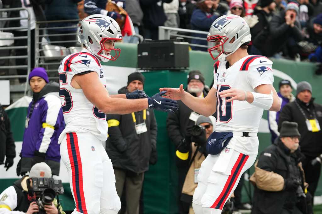 Maye has career-high 5 TDs passes in Patriots' 42-10 rout of Jets