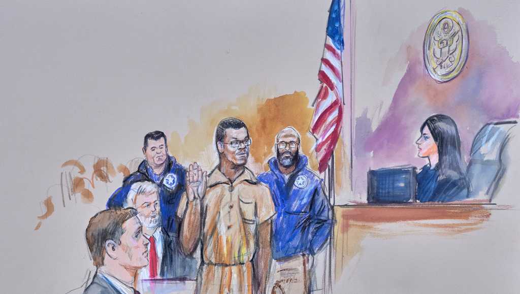 Pipe bomb suspect told FBI he targeted US political parties because they were 'in charge,' memo says