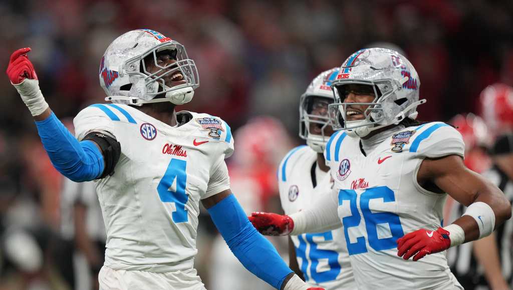 Mississippi beats Georgia 39-34 in the Sugar Bowl to advance to College Football Playoff semifinals