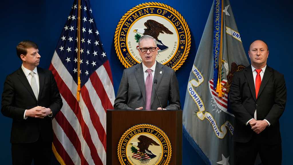 FBI says it foiled an ISIS-inspired New Year’s Eve terror plot in North ...
