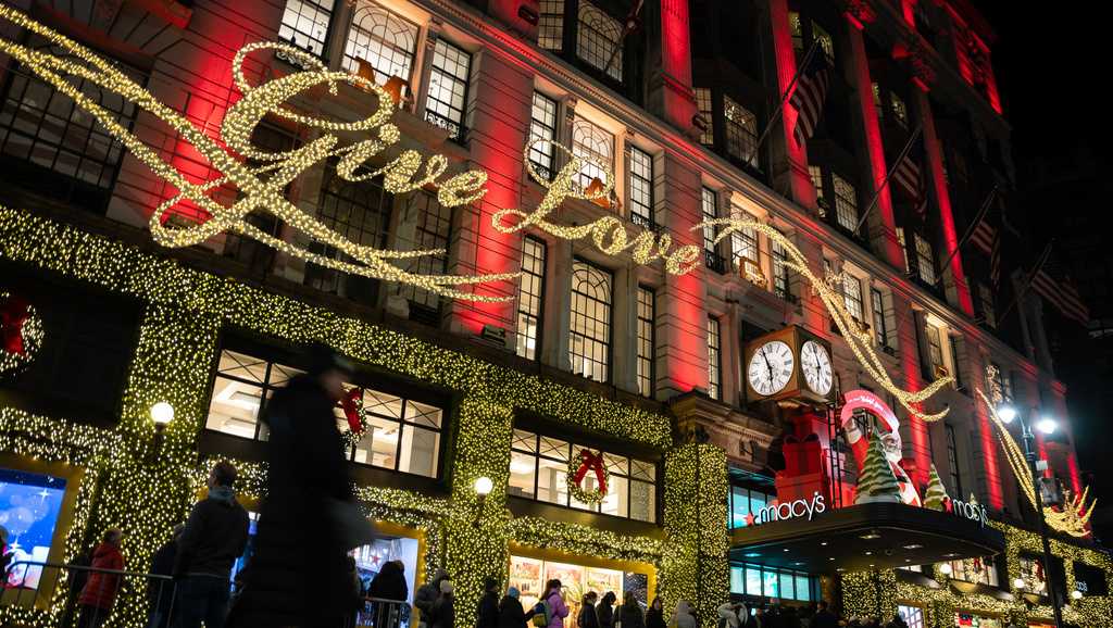 Mental health evaluation ordered for Mass. woman accused of stabbing tourist in Manhattan Macy's