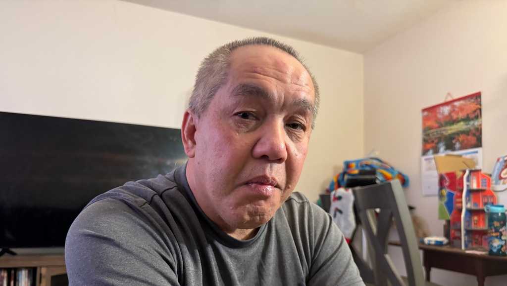 US citizen says ICE removed him from his Minnesota home in his underwear after warrantless search