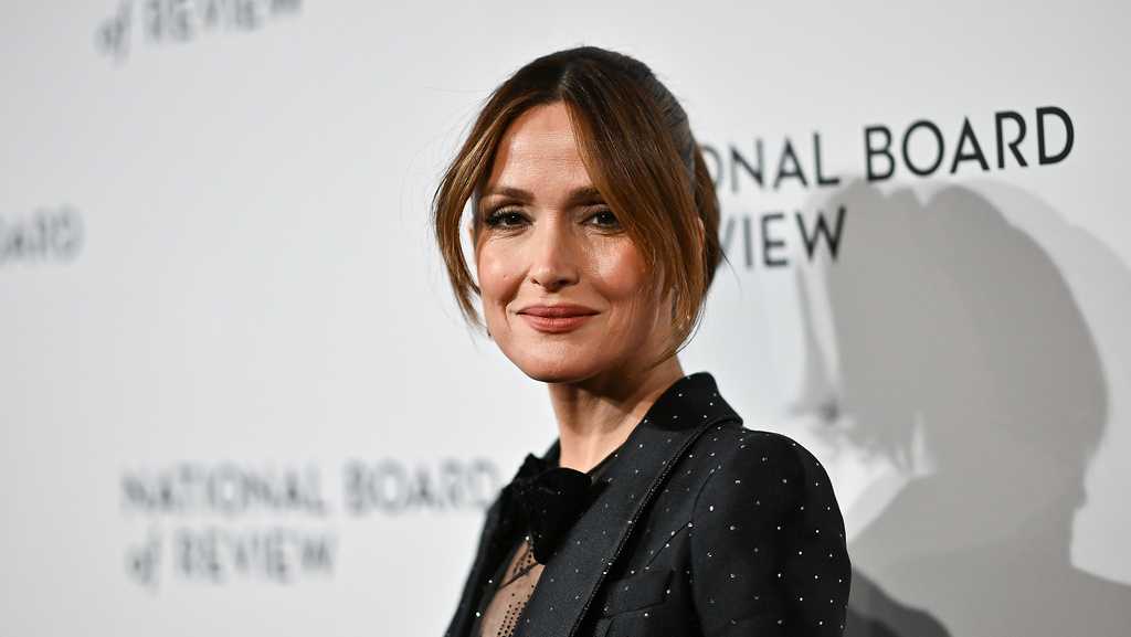 Rose Byrne Named Hasty Pudding’s 2025 Woman of the Year Amid Epstein Ties Probe