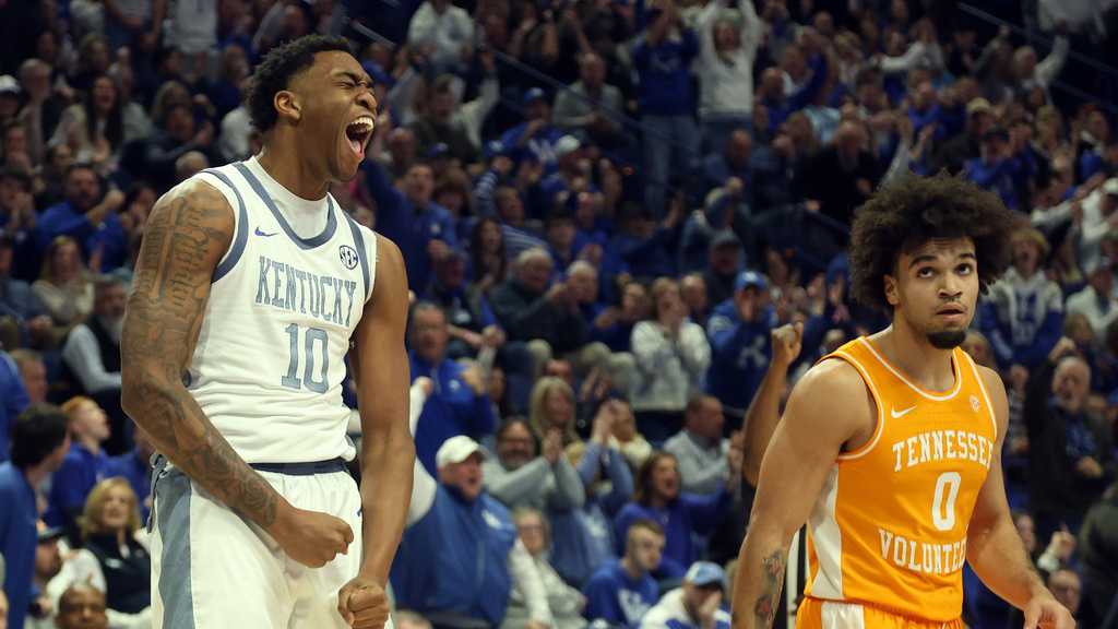 Kentucky basketball breaks out denim uniforms, beats Tennessee at home