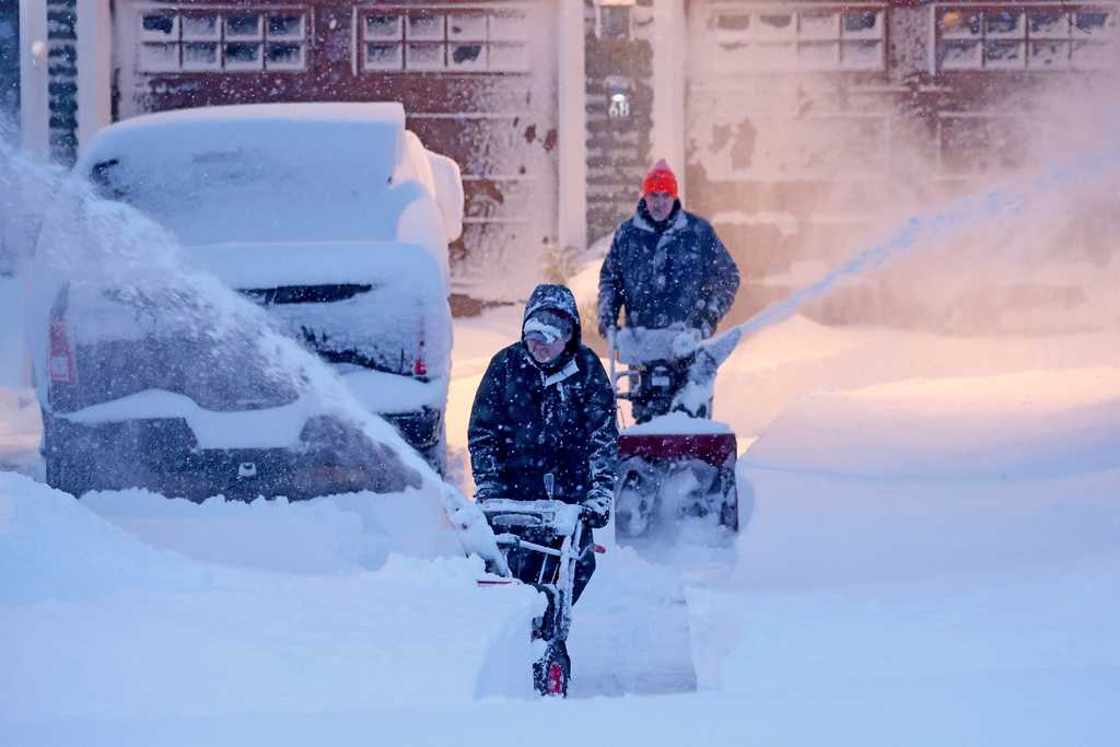Blizzard prompts Boston Globe management to call off printing paper for first time in 153 years