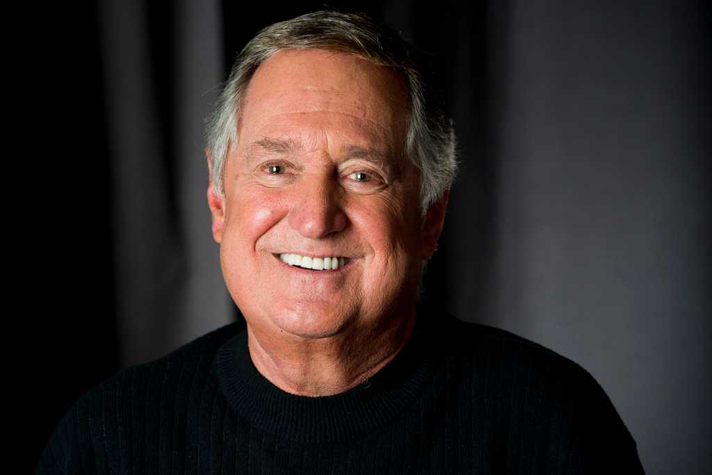 Neil Sedaka dies at age 86