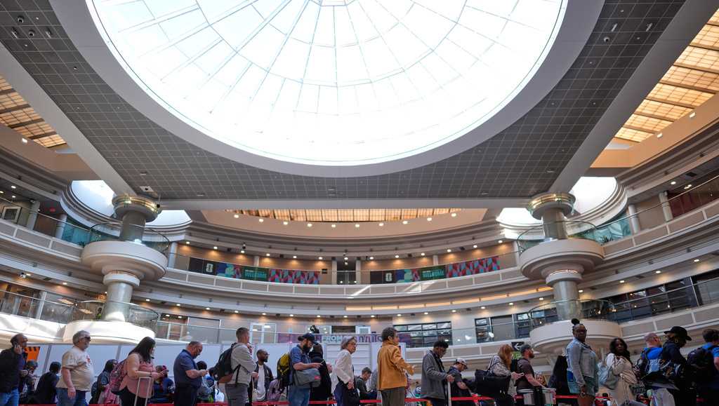 Trump Demands Voter ID, Blocks DHS Funding