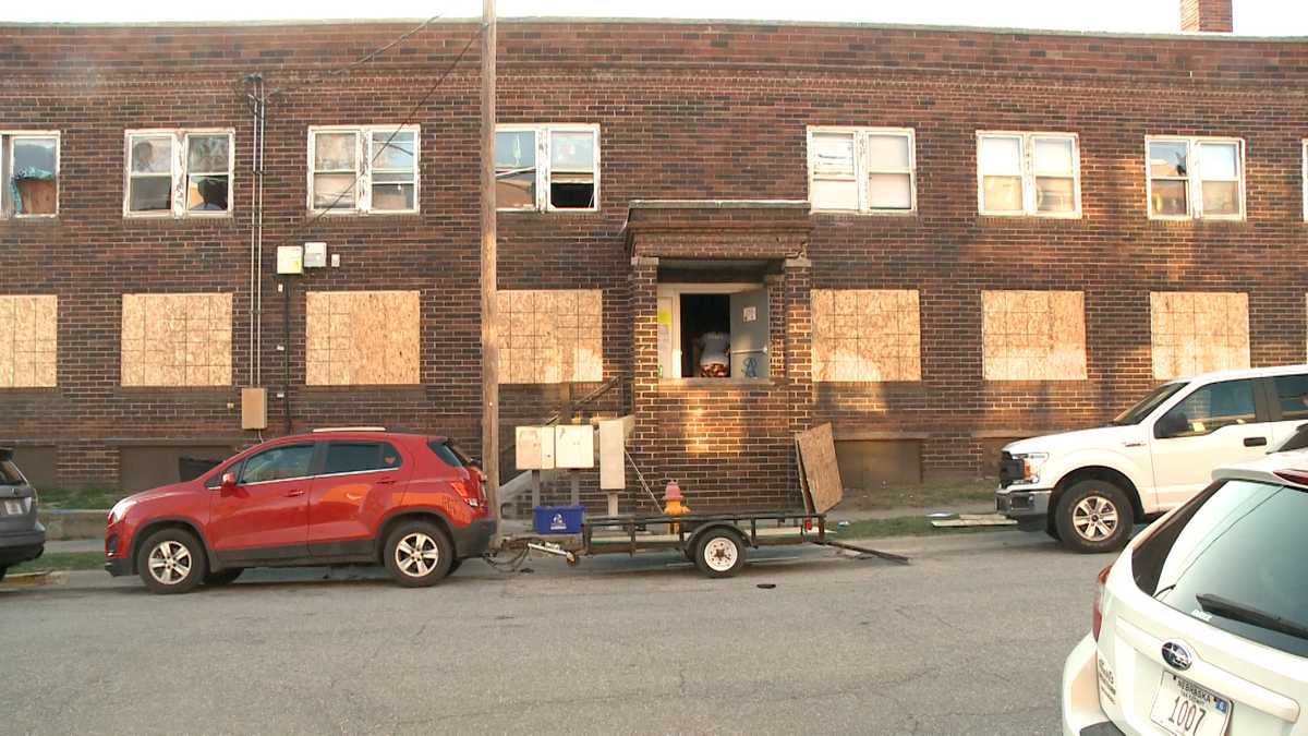 Council Bluffs residents must move after apartments are condemned