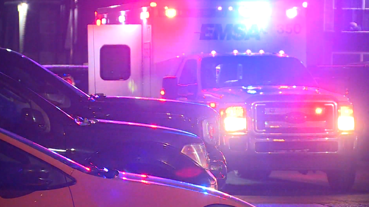 OKC police investigate stabbing, unprovoked attack at apartment - KOCO