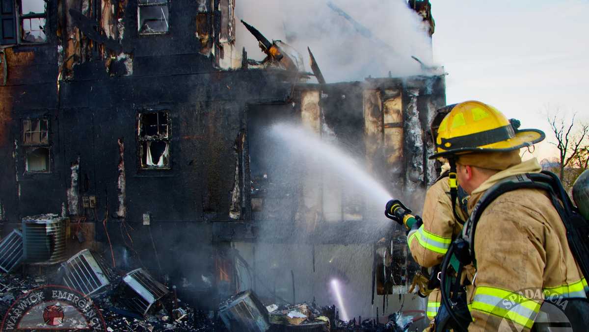 Photos: Fire rips through Lancaster County, Pa. apartment building ...