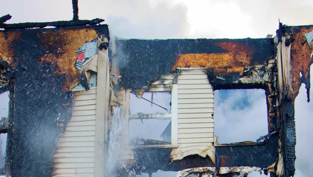 Photos: Fire rips through Lancaster County, Pa. apartment building ...