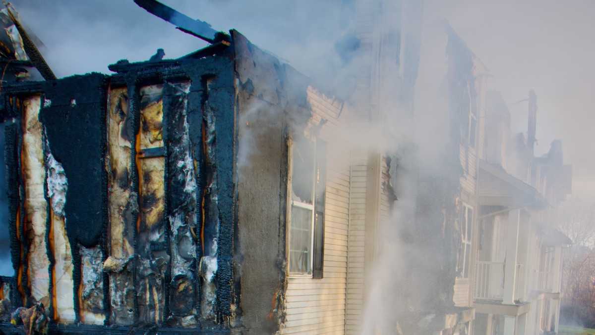 Photos: Fire rips through Lancaster County, Pa. apartment building ...