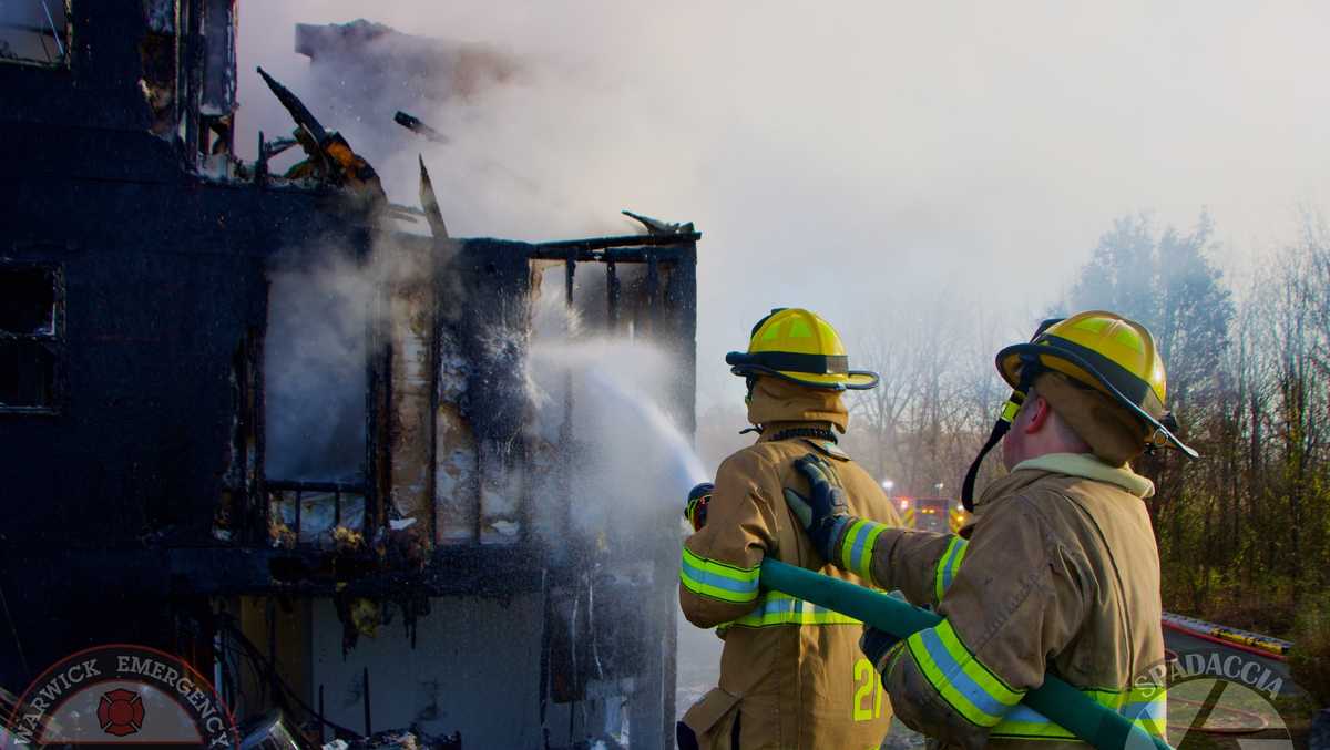Photos: Fire rips through Lancaster County, Pa. apartment building ...