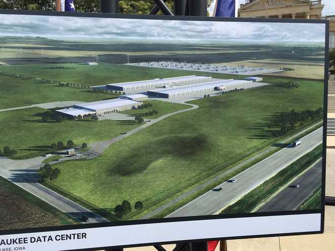 Silicone Prairie: Apple data center puts Iowa on the tech industry map