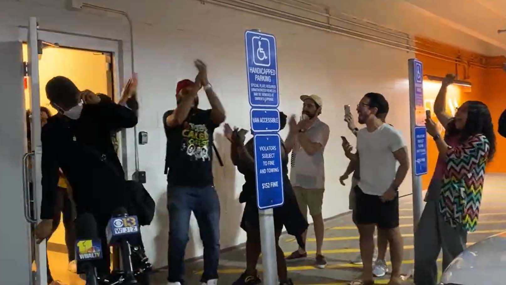 Maryland Apple store employees vote to unionize - Vimarsana News