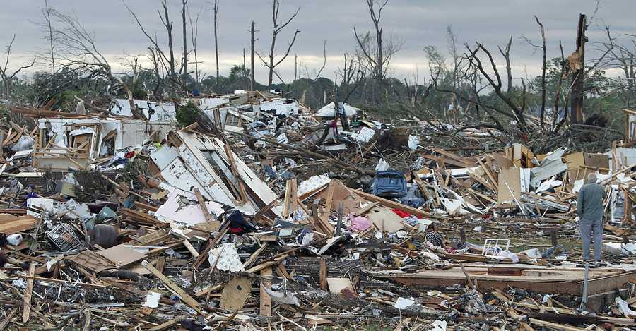 April 27, 2011 Tuscaloosa Tornado: Video shows power of the storm