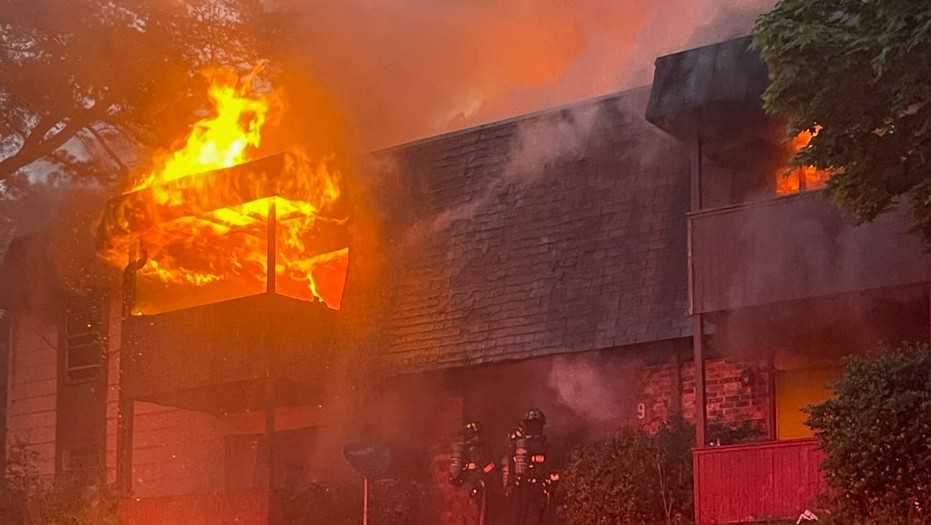 No one hurt after large fire at apartment building in Center Point