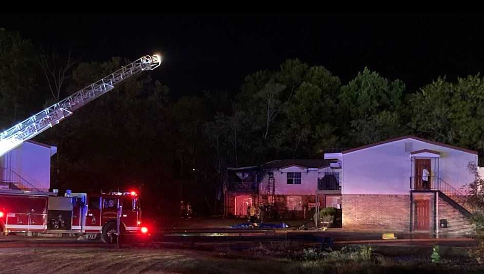 Fire damages Center Point apartment building