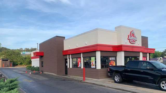 Arby's employee arrested for throwing hot grease on customer in Hueytown - Vimarsana News