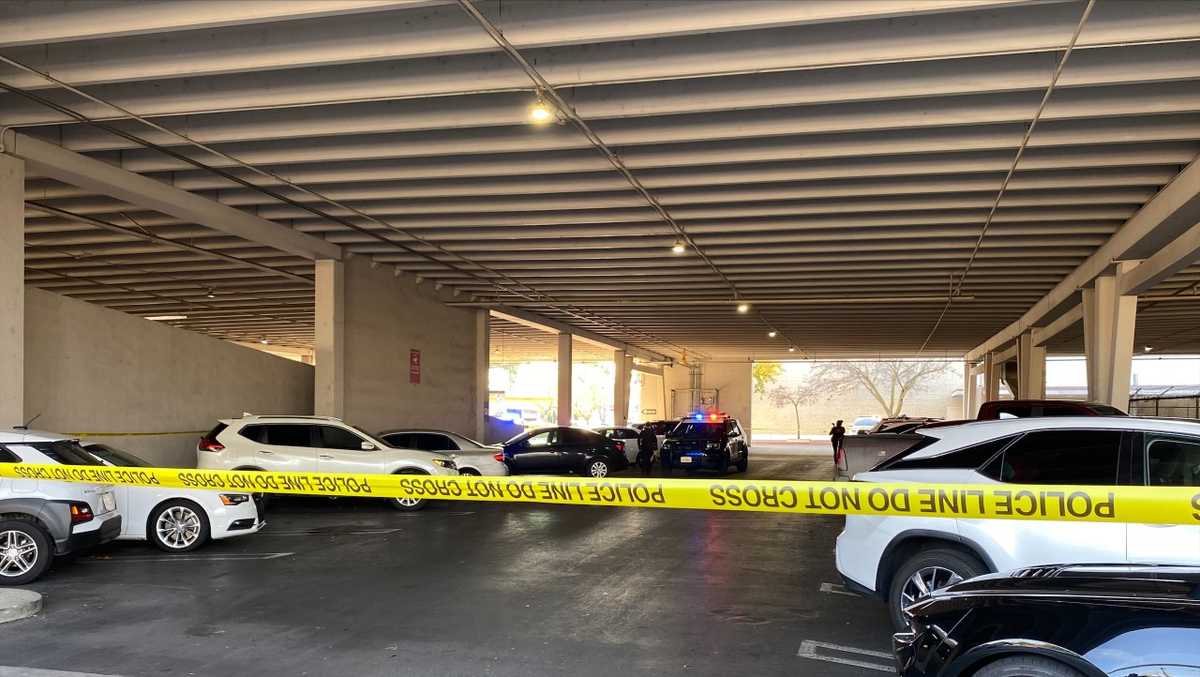 Shooting reported in Arden Fair parking lot, Sacramento police say