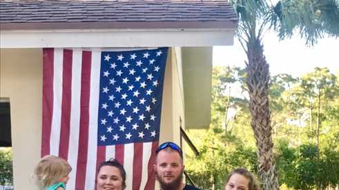 Brother and sister reunite after 20 years apart
