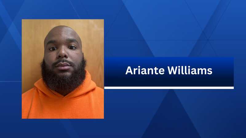 Des Moines man convicted of robbery escapes work release