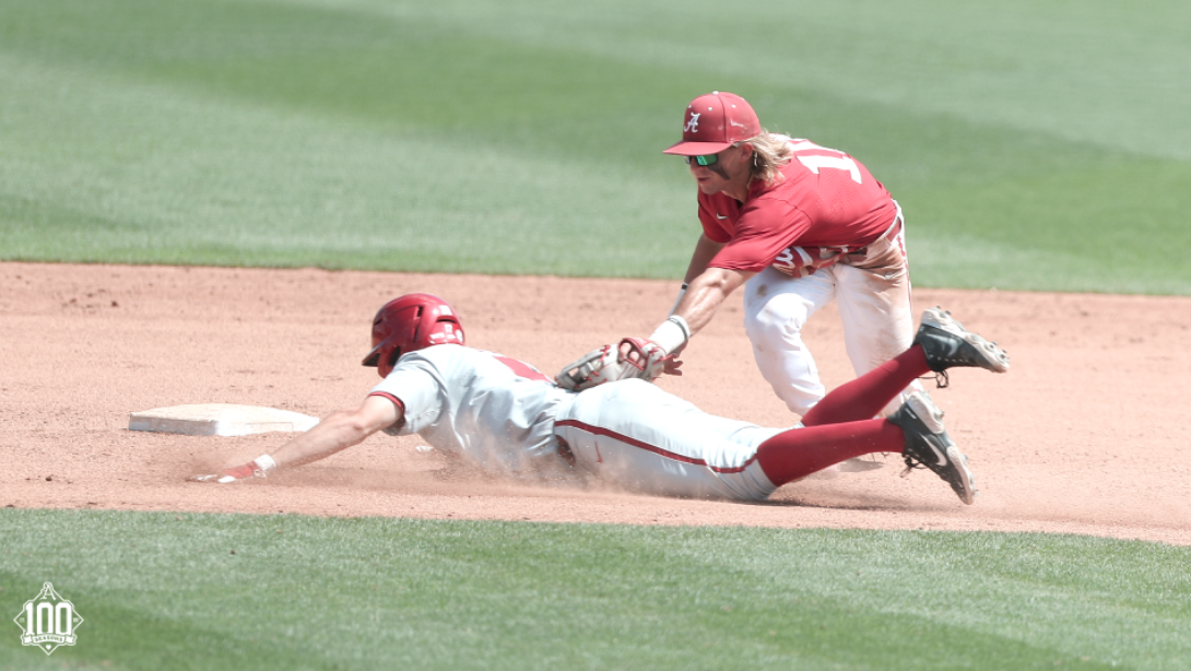 SEC Baseball Tournament: Alabama beats Arkansas, advances to 3rd round