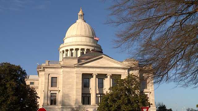 Arkansas lawmakers meet in state's fiscal session. - Vimarsana News