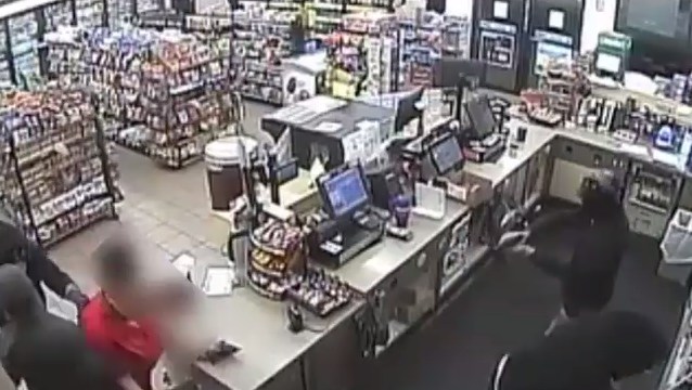 Video: Masked Men With Guns Rob Davenport Store