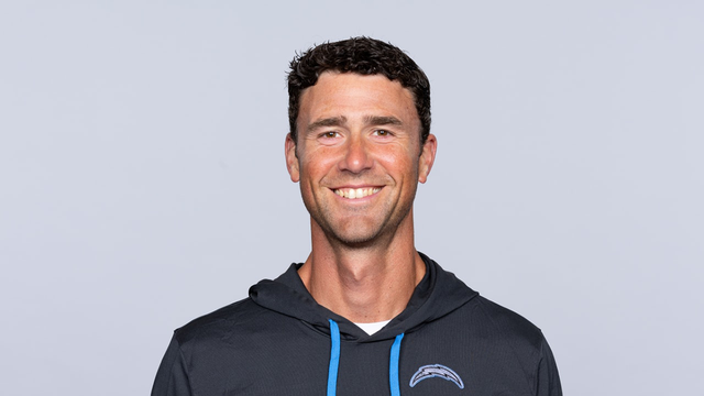 Steelers hire Tom Arth as QB coach, Zach Azzanni to coach WRs - Vimarsana News