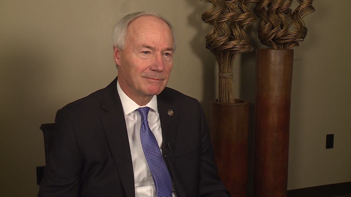 Arkansas governor reports nearly 65K in trips accepted