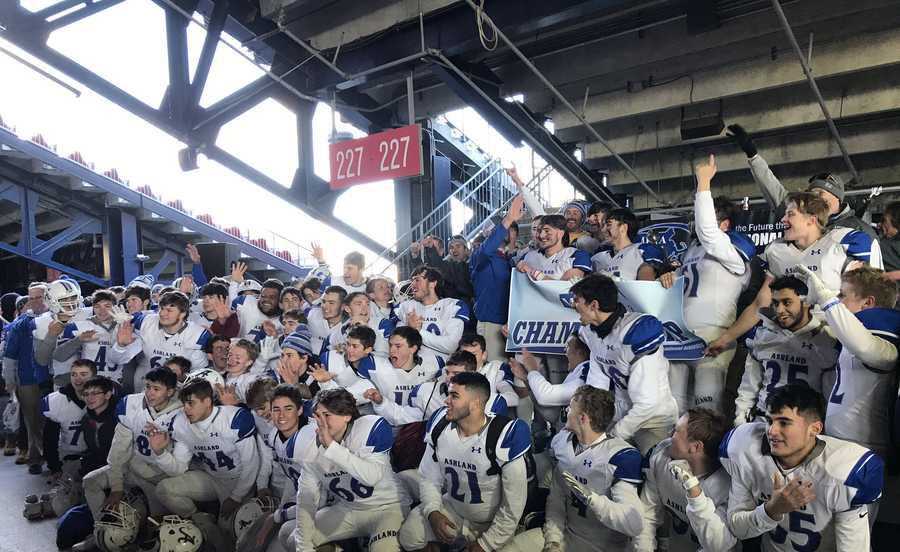 Super Saturday: Gillette Stadium hosts high school Super Bowls