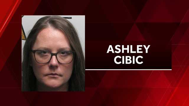 Former Iowa teacher facing charges of sexual exploitation - Vimarsana News