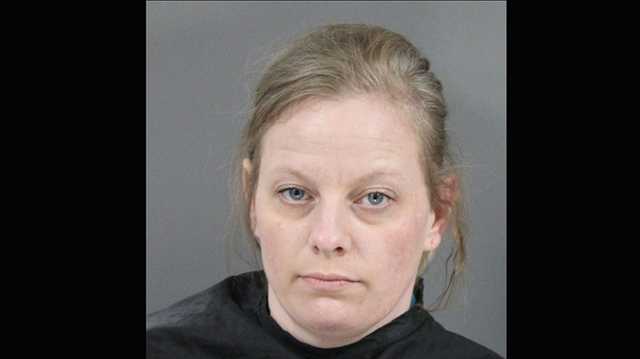 South Carolina: Woman charged with identity theft at McDonald's - Vimarsana News